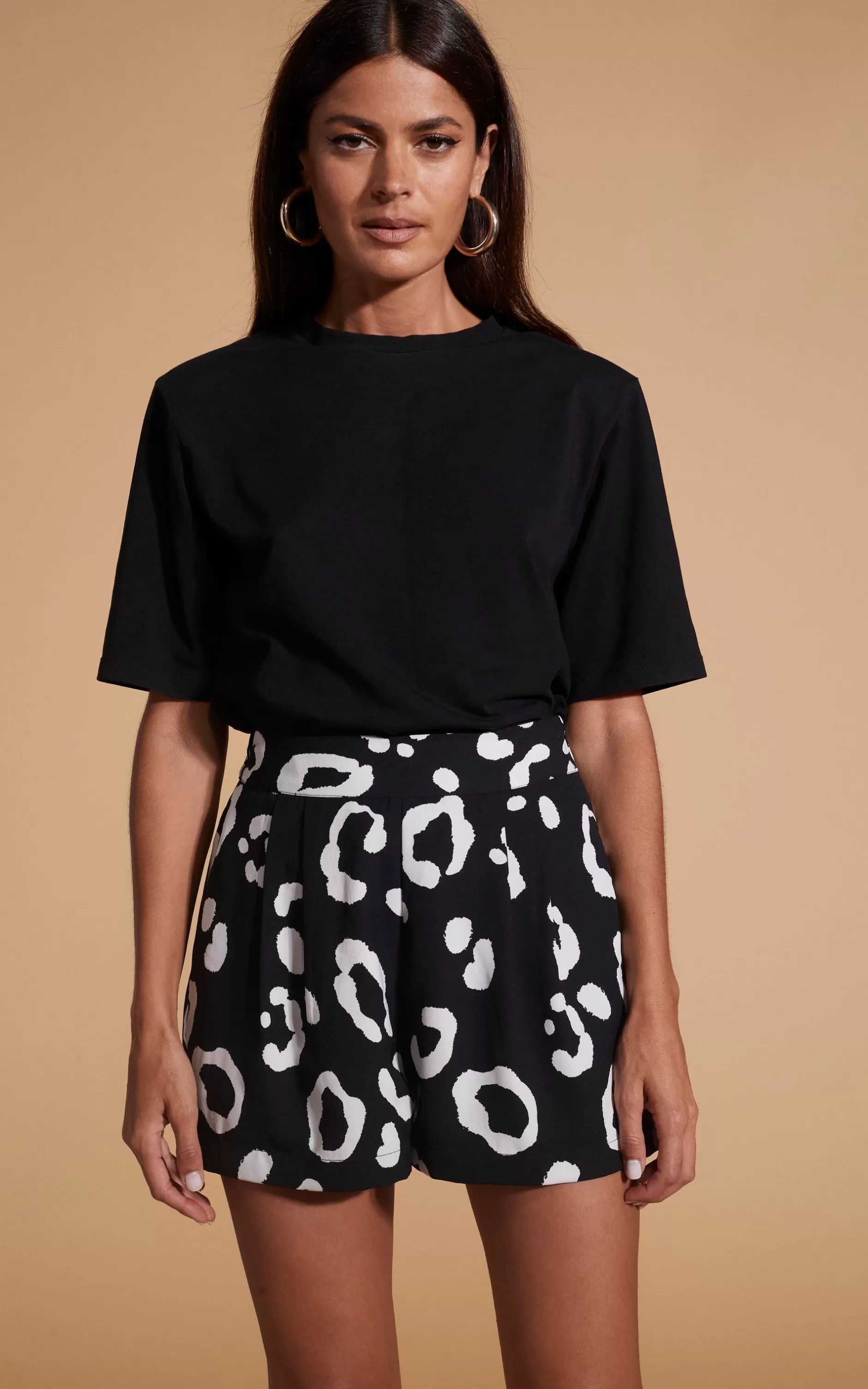 Dancing Leopard Chica Bella Shorts In Oversized Mono Leopard>Women Shorts