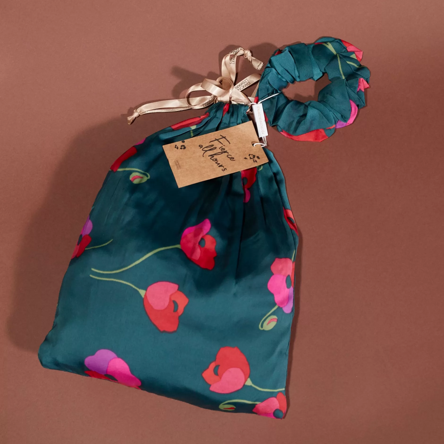 Dancing Leopard Cosmos Satin Long Leg Pj Set In Poppies On Dark Green>Women Pyjamas