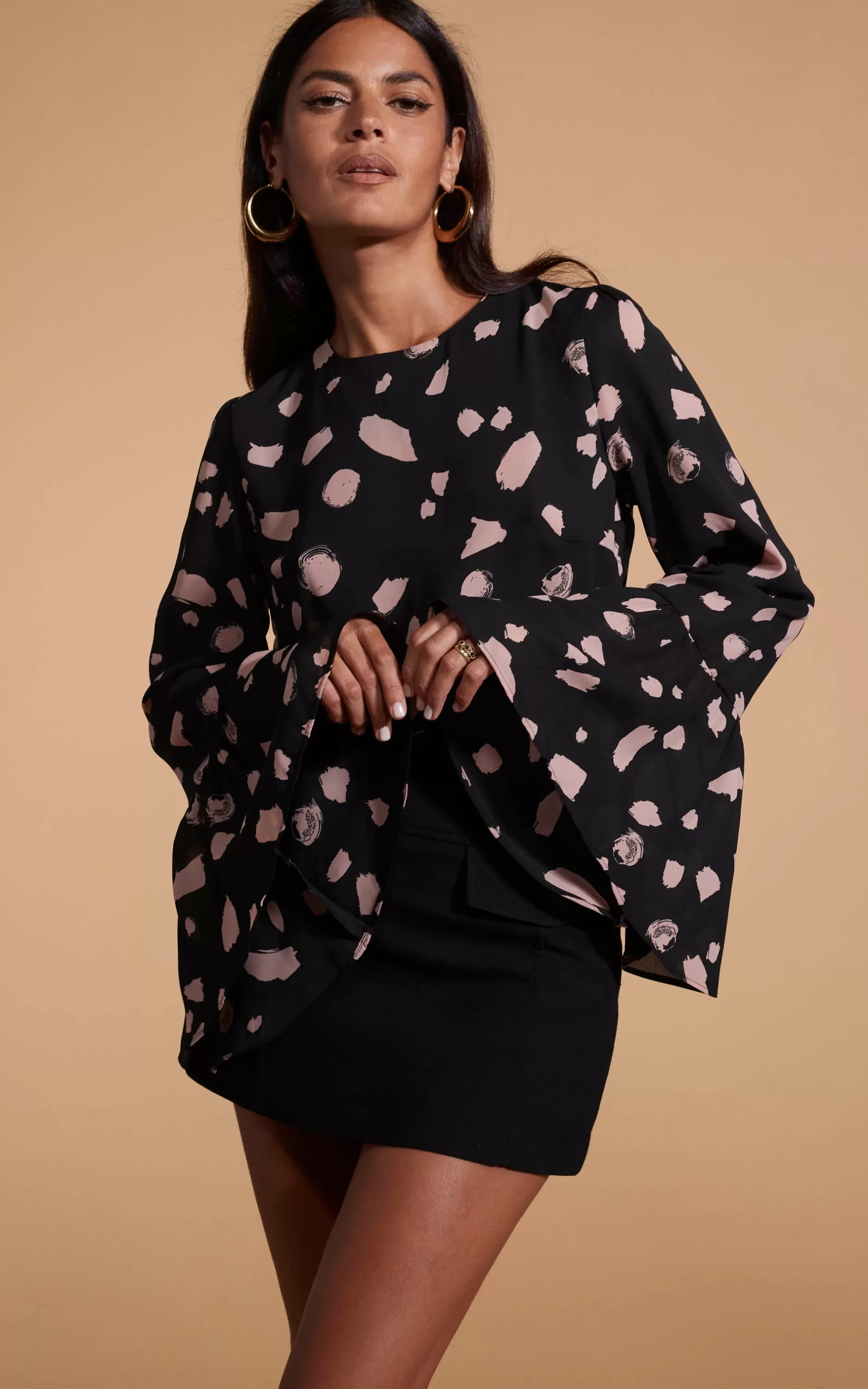 Dancing Leopard Suvi Flare Sleeve Top In Abstract Dot Sand On Black>Women Tops